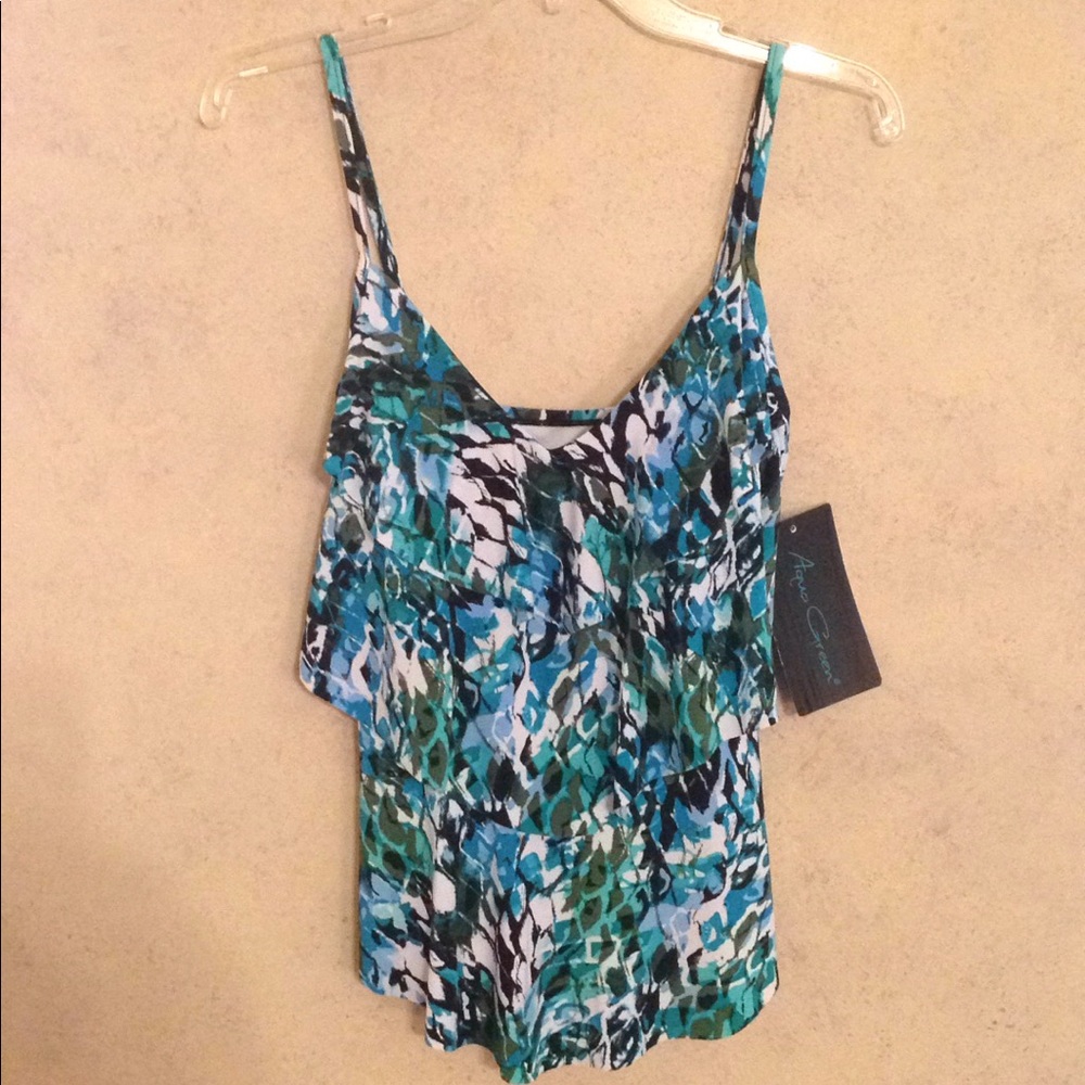 NEW! Tankini swim suit top / Size small 4 - 6